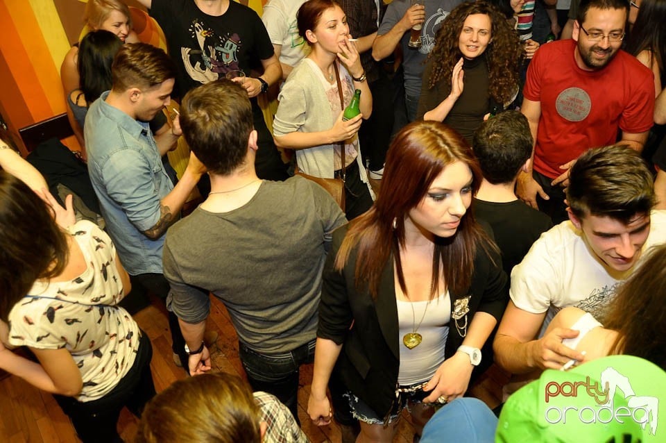 Crazy Legs - The Dirty Dubsters, Juice