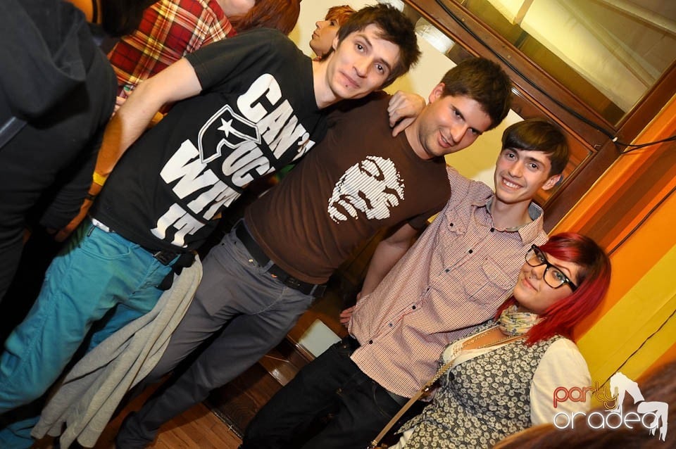 Crazy Legs - The Dirty Dubsters, Juice