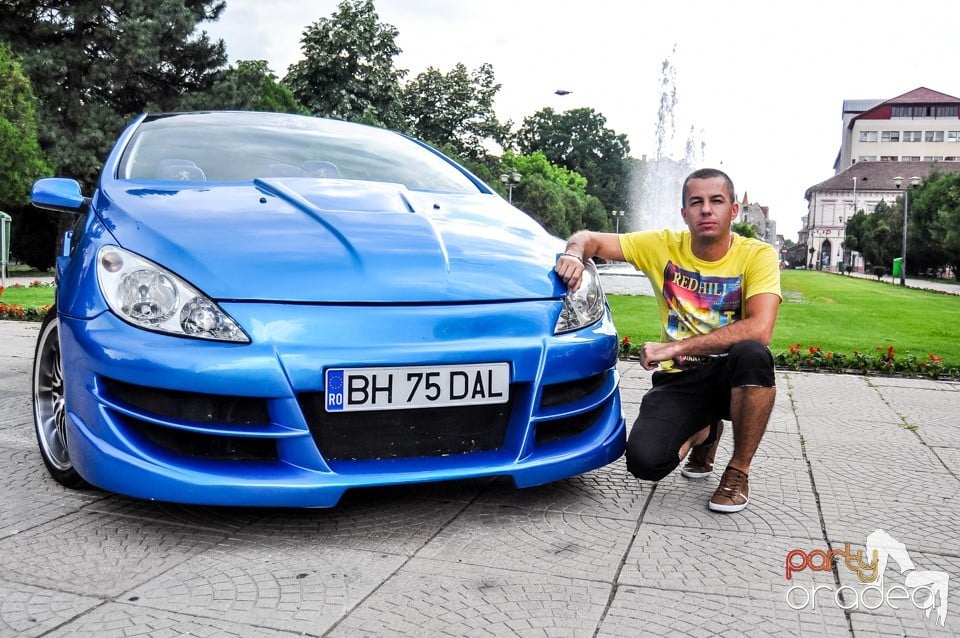 Peugeot 307 Cabrio VS Pontiac Solstice, Crazy Tuning