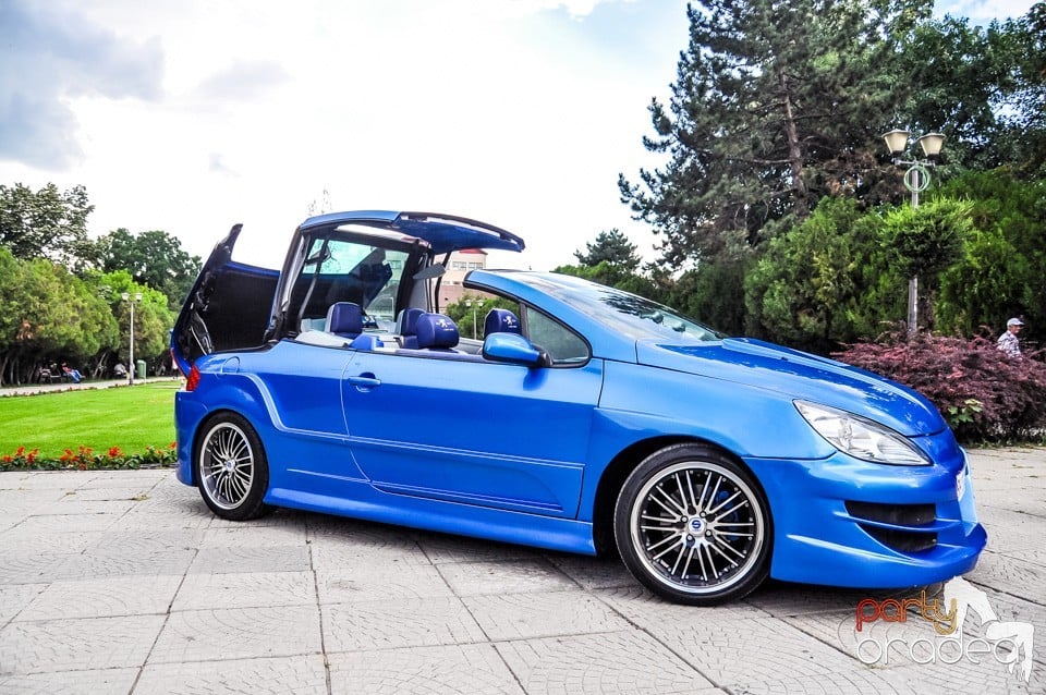Peugeot 307 Cabrio VS Pontiac Solstice, Crazy Tuning