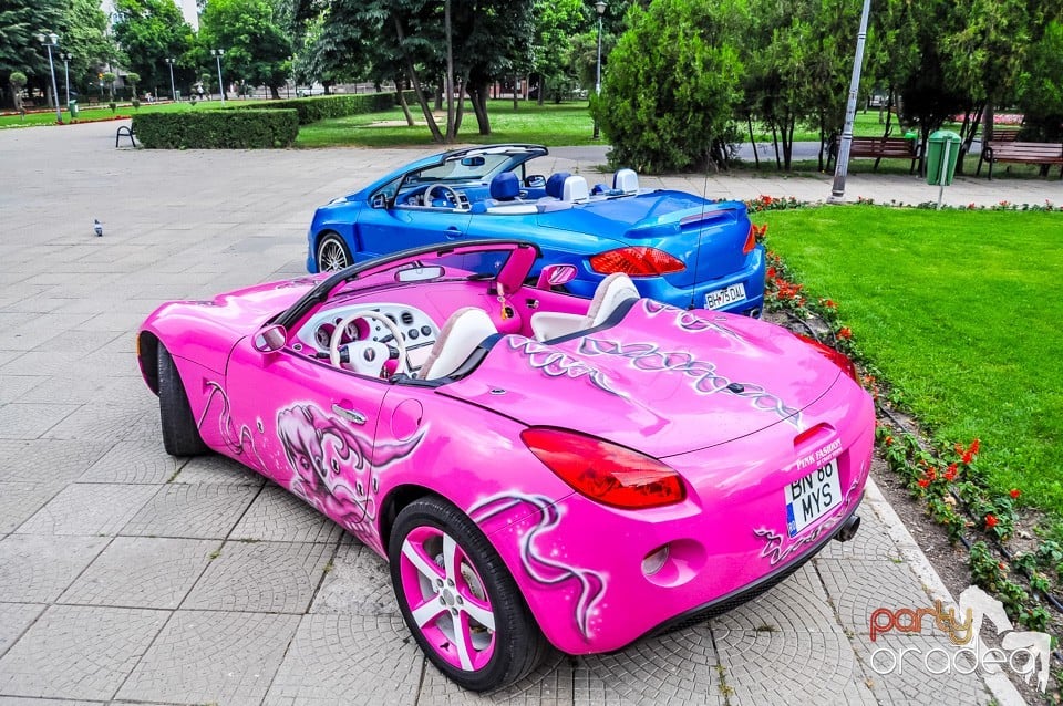 Peugeot 307 Cabrio VS Pontiac Solstice, Crazy Tuning