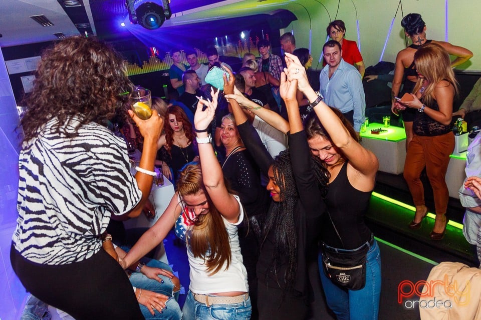 Cruise on the Beat în Avenue, 