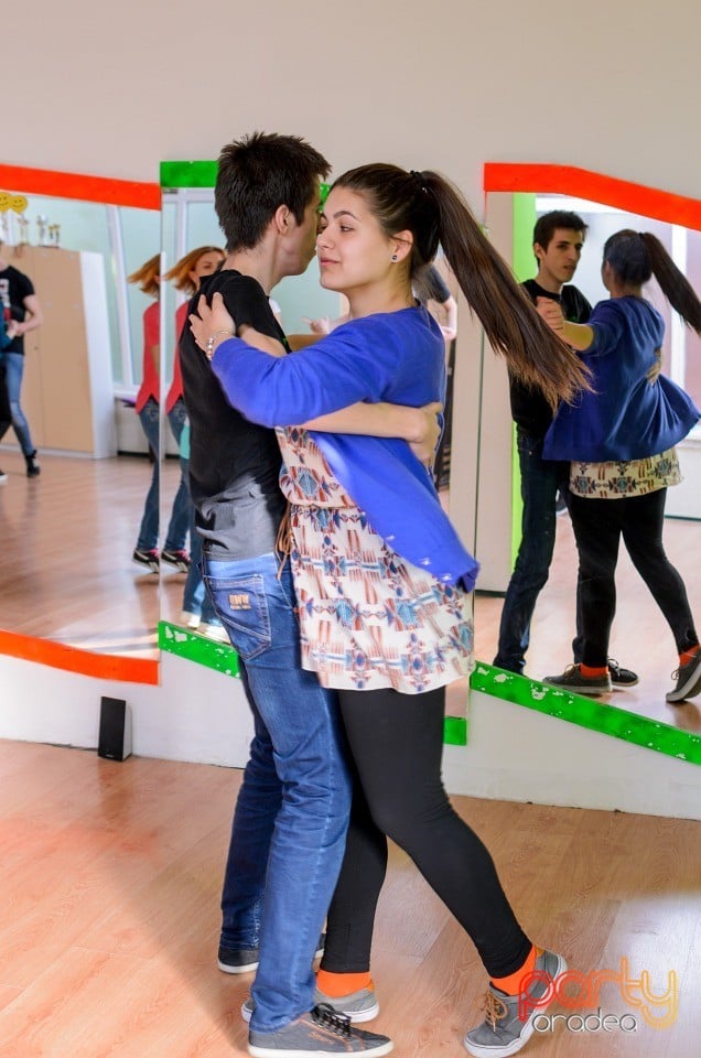 Curs de Dans, Side by Side Dance Academy