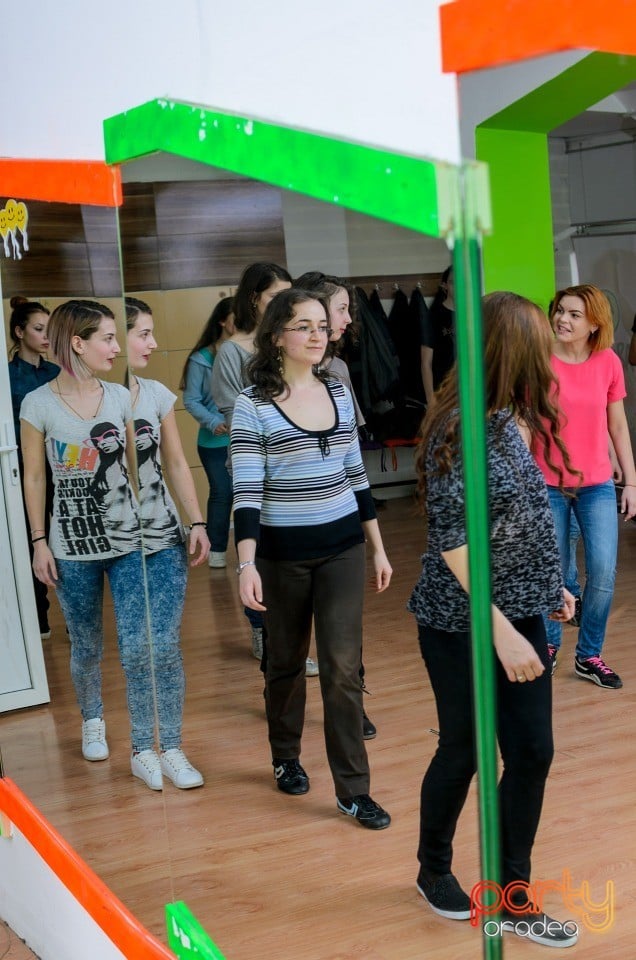 Curs de Dans, Side by Side Dance Academy