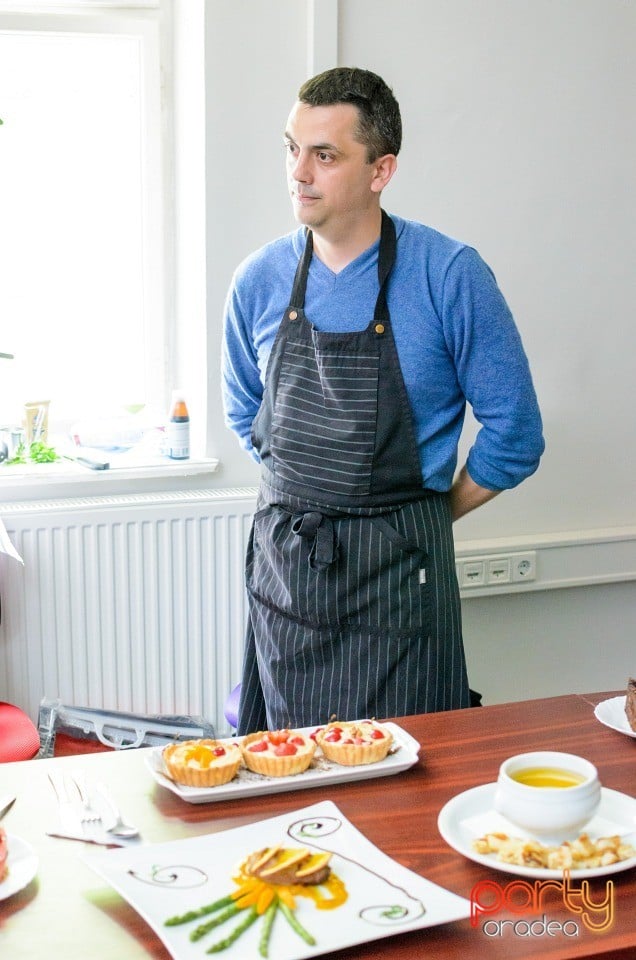 Curs de gătit, Profesional Academy