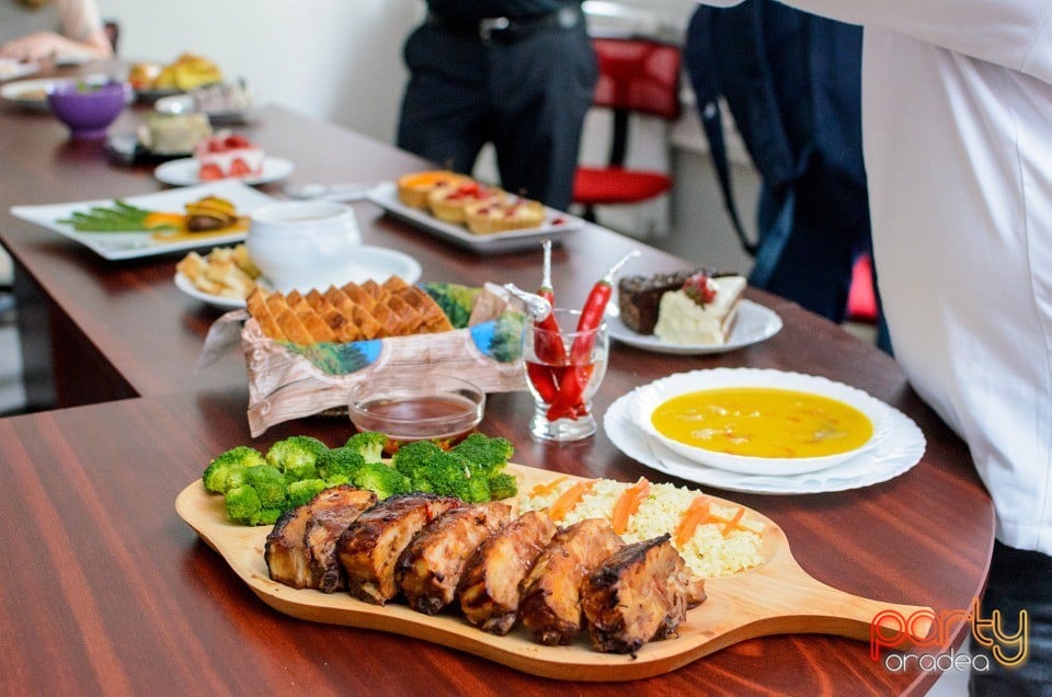 Curs de gătit, Profesional Academy