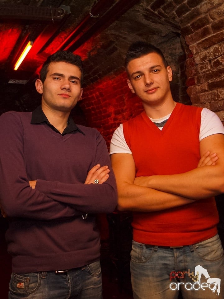 Dacă e joi, e Holsten Party în Escape!, 