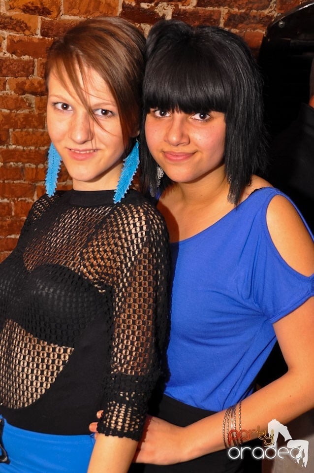 Dacă e joi, e Holsten Party în Escape, 