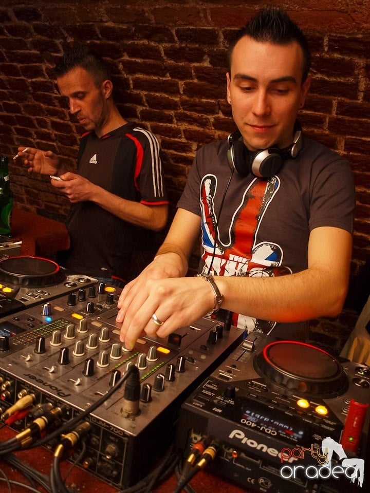 Dacă e joi, e Holsten Party în Escape!, 