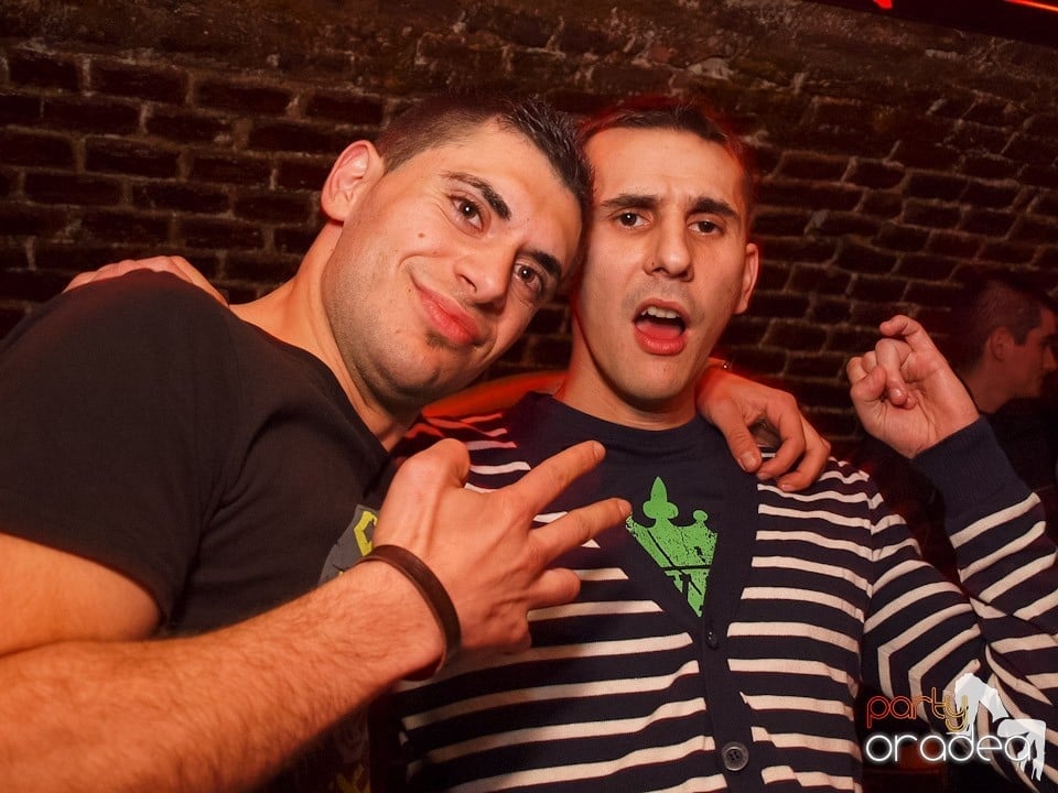 Dacă e joi, e Holsten Party în Escape!, 