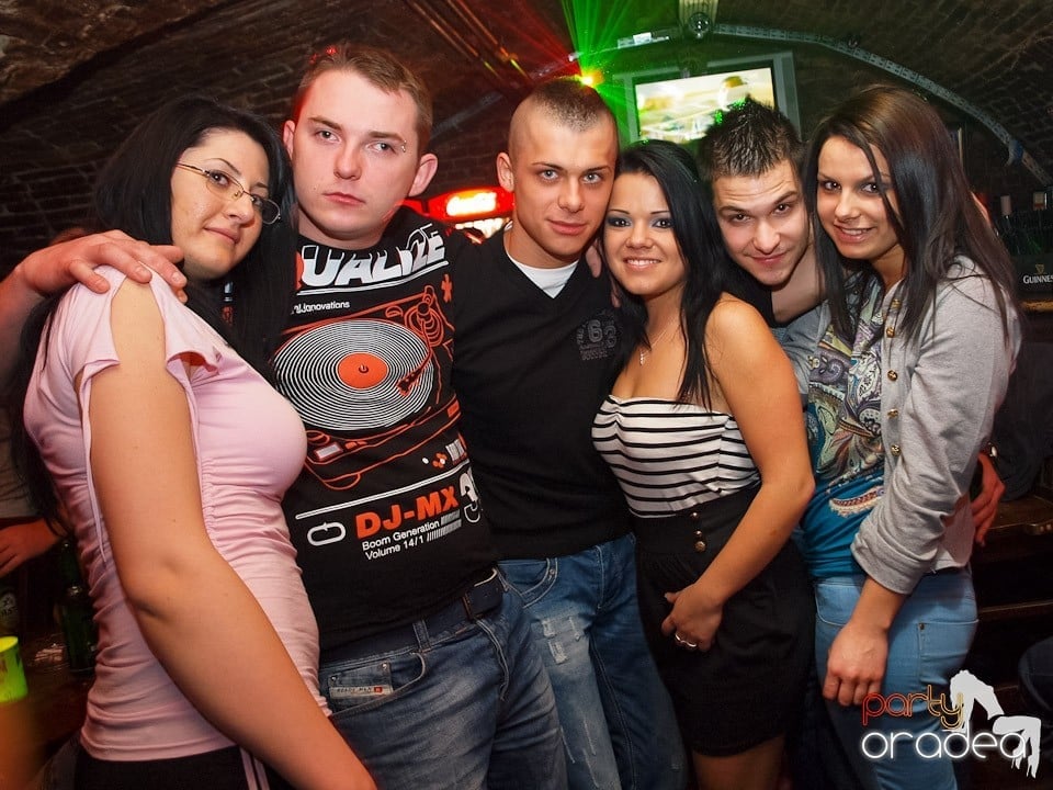 Dacă e joi, e Holsten Party în Escape!, 