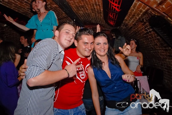 Dance, dance, dance, 