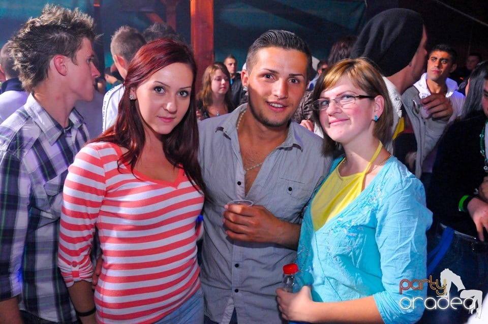 Dancer Girl Night în Disco Faház, 