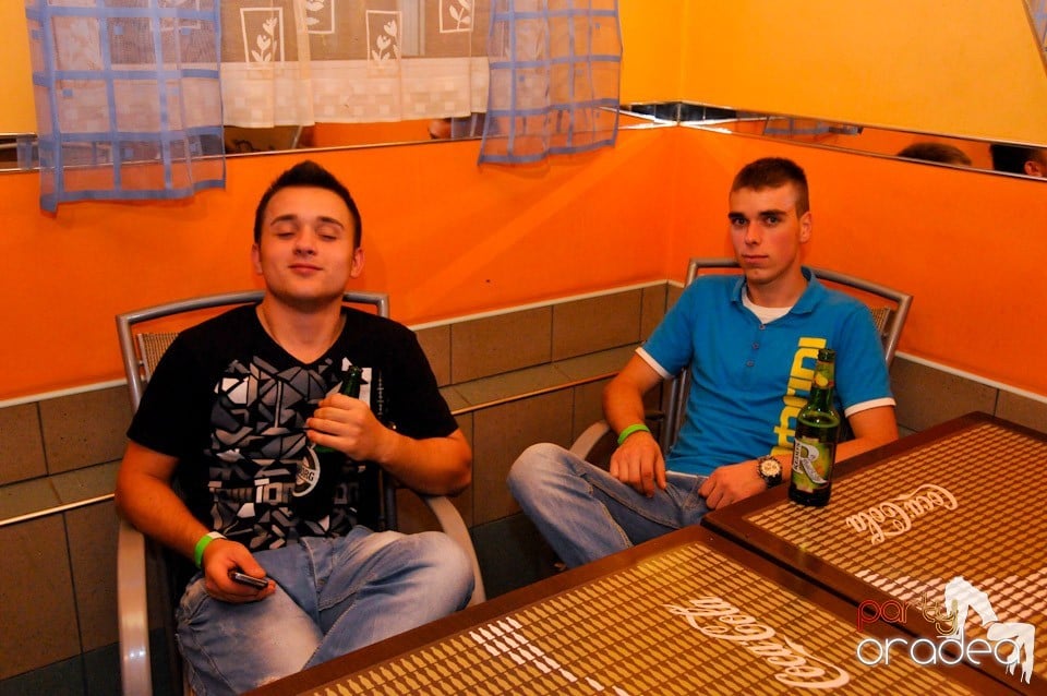 Dancer Girl Night în Disco Faház, 