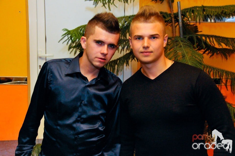 Dancer Girl Night în Disco Faház, 