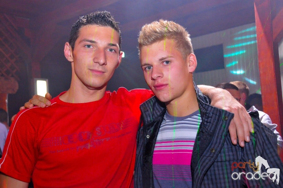 Dancer Girl Night în Disco Faház, 