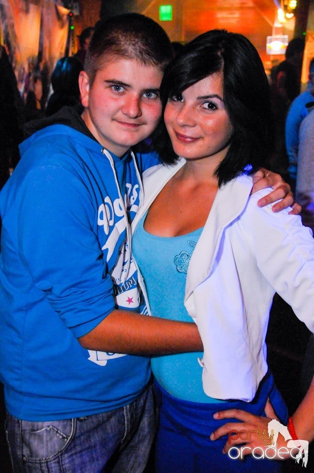 Dancer Girl Night în Disco Faház, 