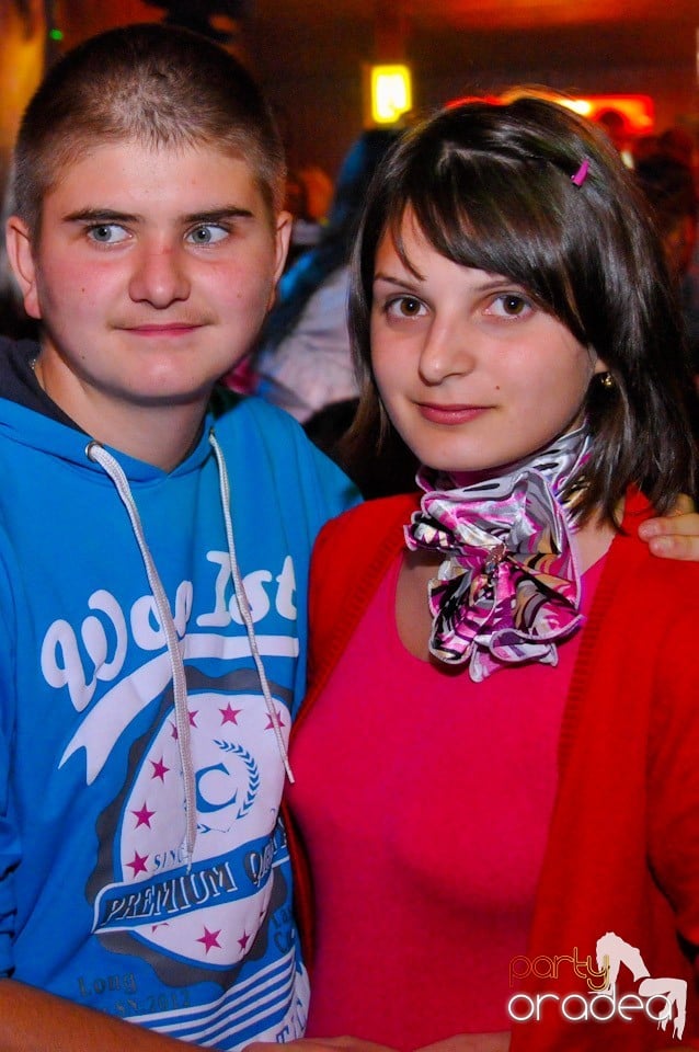 Dancer Girl Night în Disco Faház, 