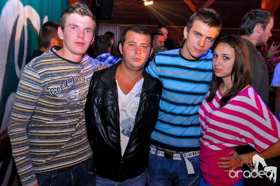 Dancer Girl Night în Disco Faház, 