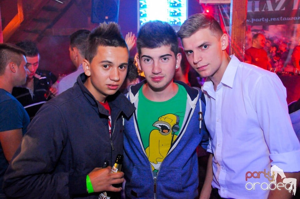 Dancer Girl Night în Disco Faház, 