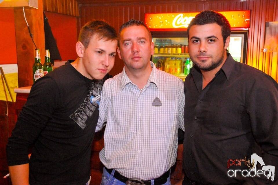 Dancer Girl Night în Disco Faház, 