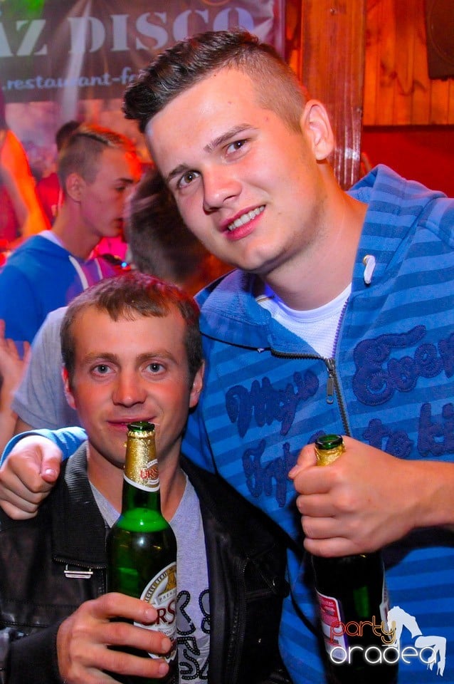 Dancer Girl Night în Disco Faház, 