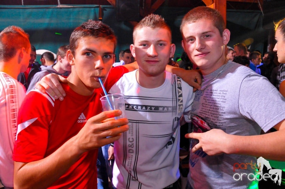 Dancer Girl Night în Disco Faház, 