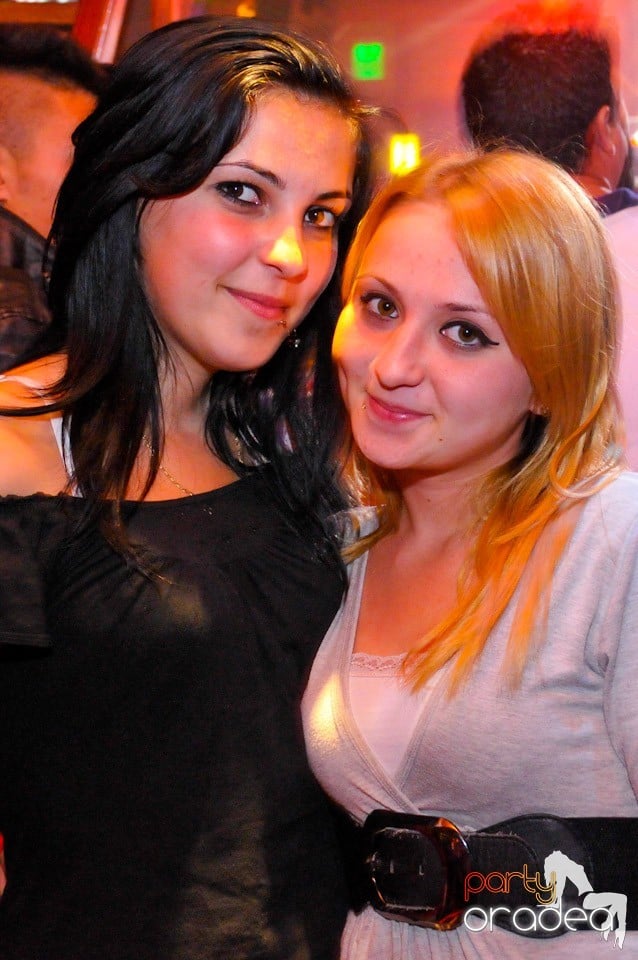 Dancer Girl Night în Disco Faház, 