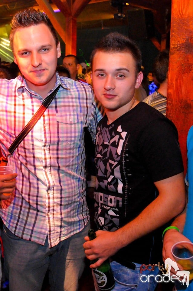 Dancer Girl Night în Disco Faház, 