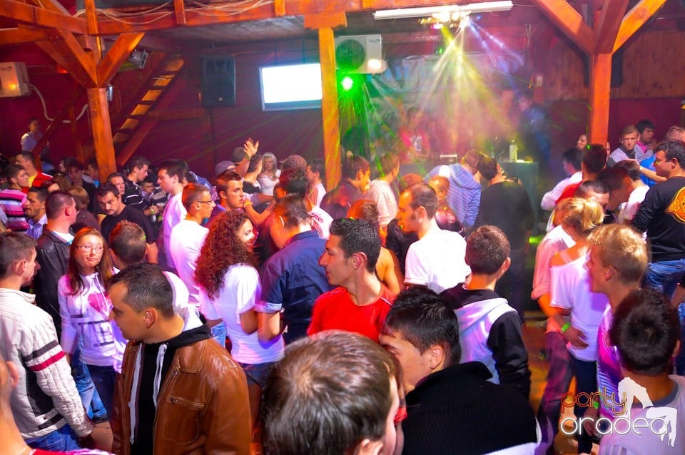 Dancer Girl Night în Disco Faház, 