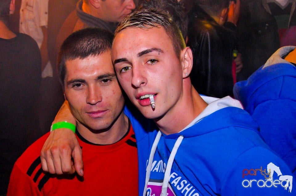 Dancer Girl Night în Disco Faház, 