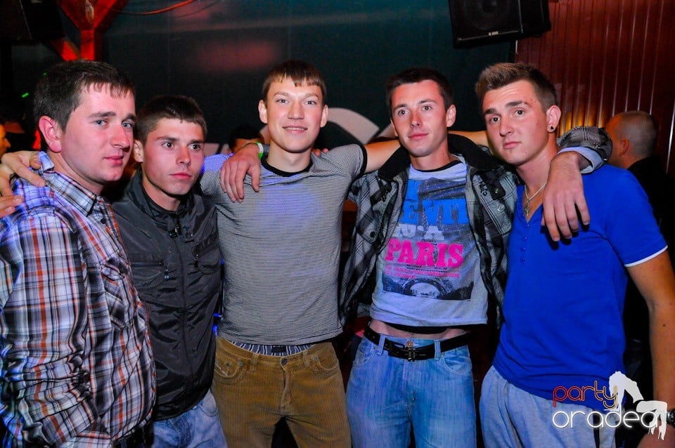 Dancer Girl Night în Disco Faház, 