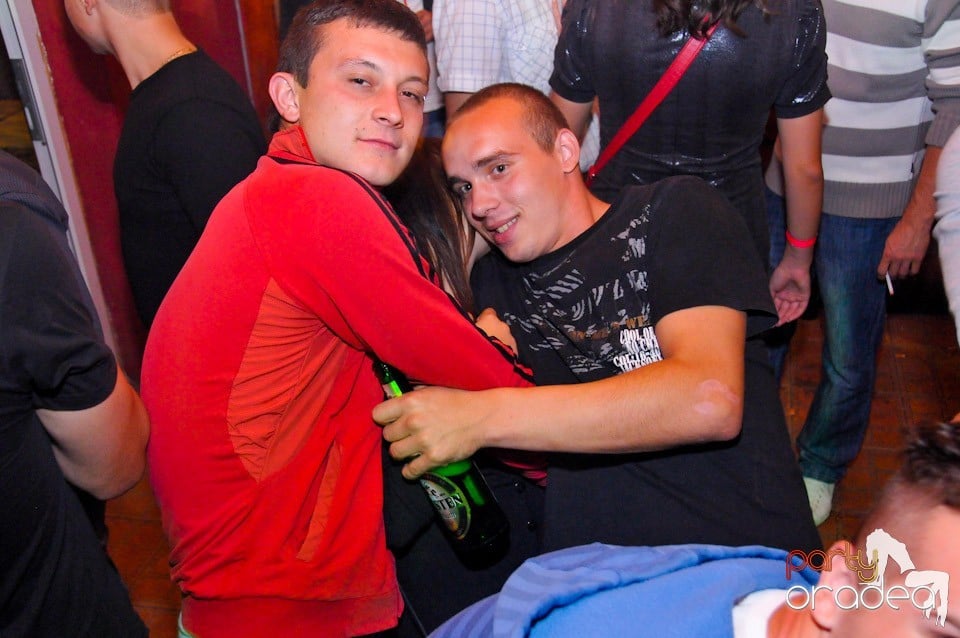 Dancer Girl Night în Disco Faház, 