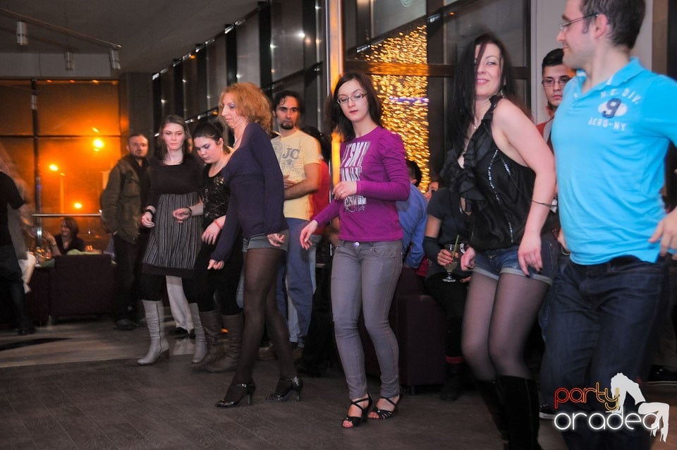 Dans, dans, dans în Blondy's, 