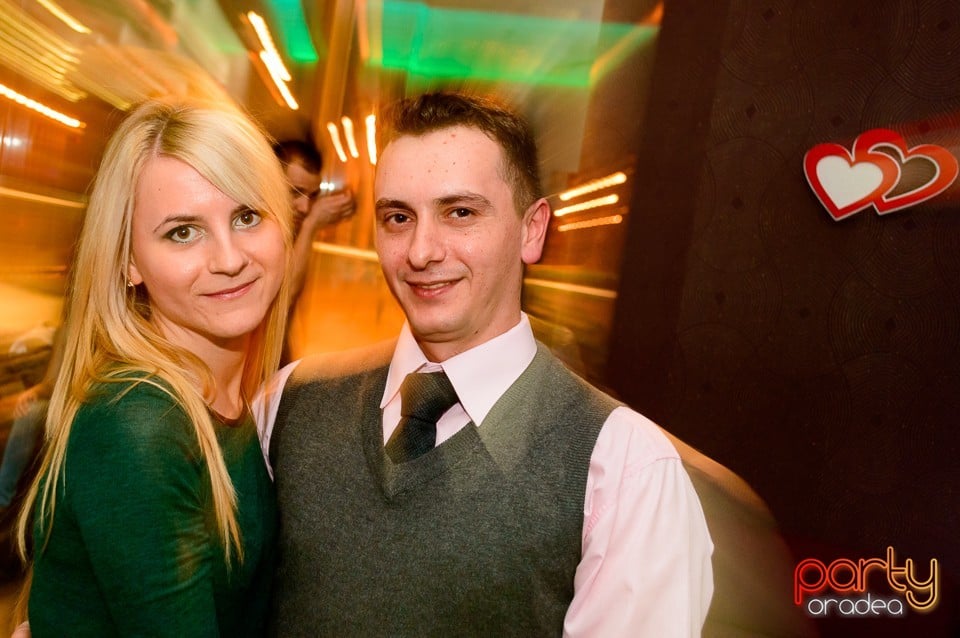 Dans şi distracţie în Blondy's Art Café, 