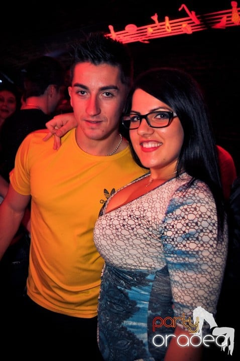 Dans şi distracţie în Escape, 