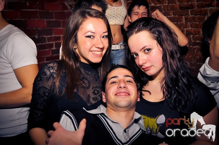 Dans şi distracţie în Escape, 