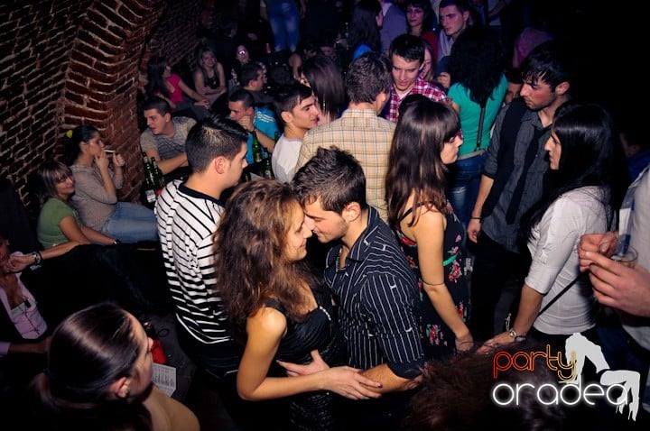 Dans şi distracţie în Escape, 