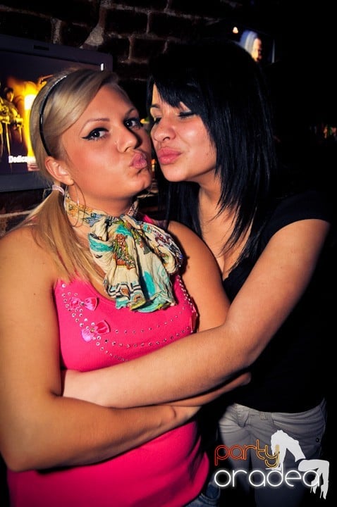 Dans şi distracţie în Escape, 