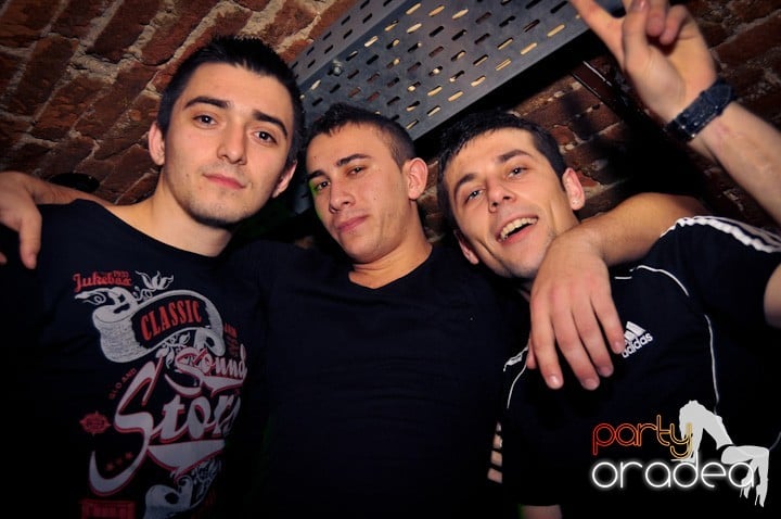 Dans şi distracţie în Escape, 