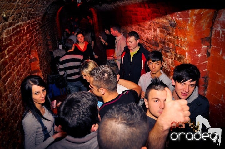 Dans şi distracţie în Escape, 