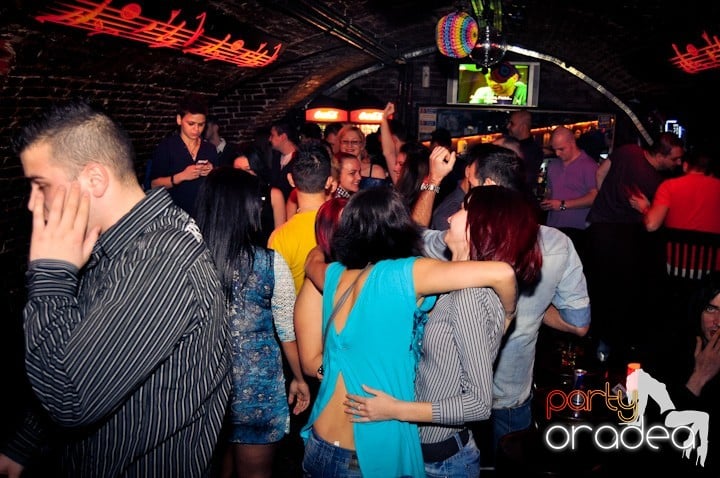 Dans şi distracţie în Escape, 