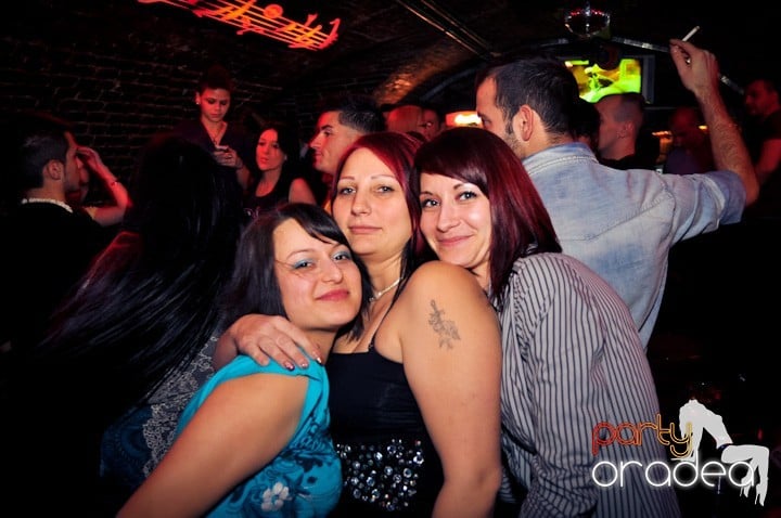 Dans şi distracţie în Escape, 