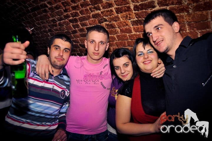 Dans şi distracţie în Escape, 