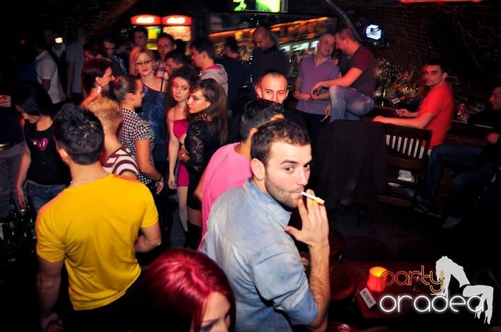 Dans şi distracţie în Escape, 