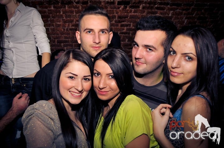 Dans şi distracţie în Escape, 