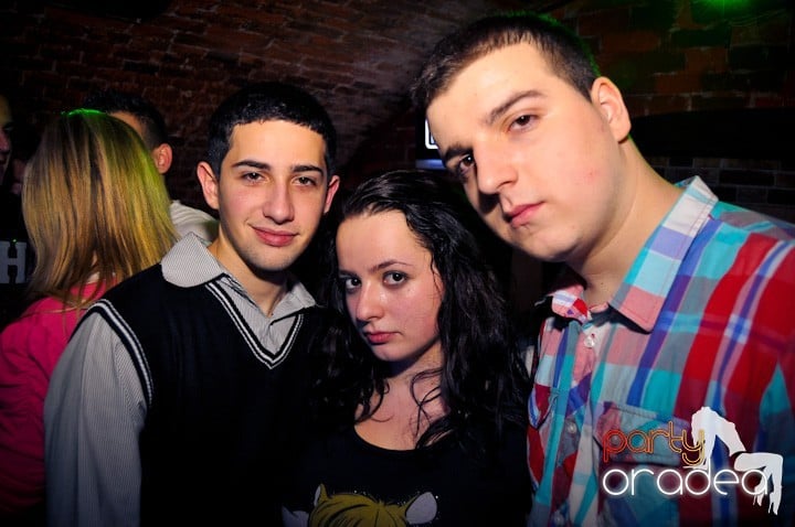 Dans şi distracţie în Escape, 