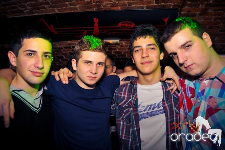 Dans şi distracţie în Escape, 