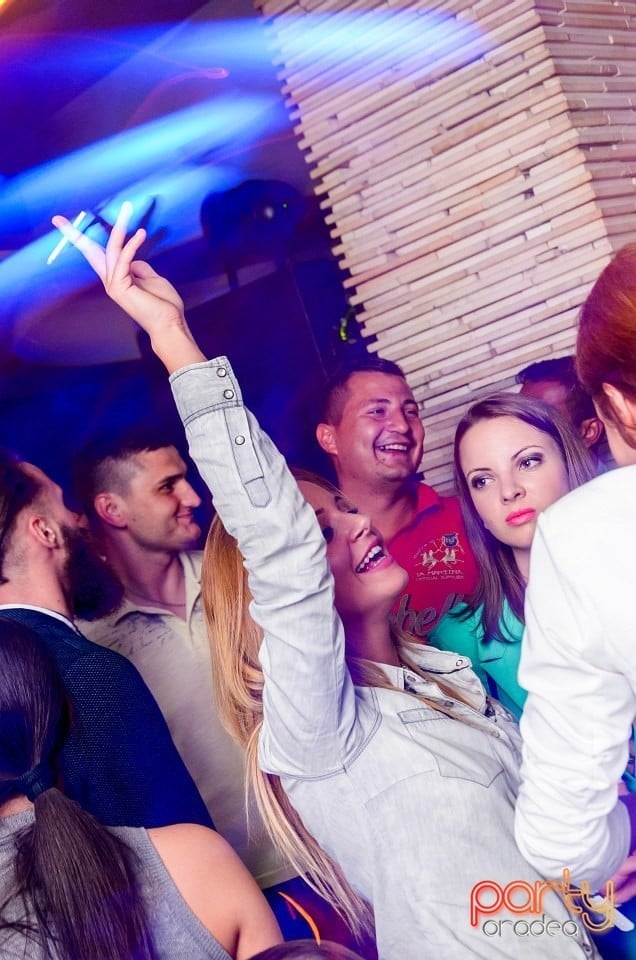 Dans şi distracţie, The Lounge