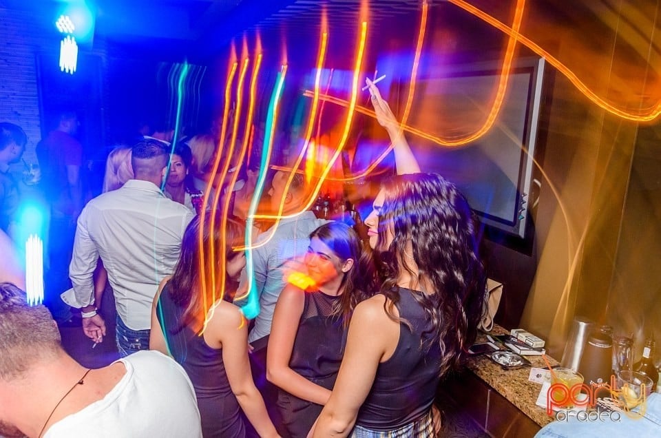 Dans şi distracţie, The Lounge